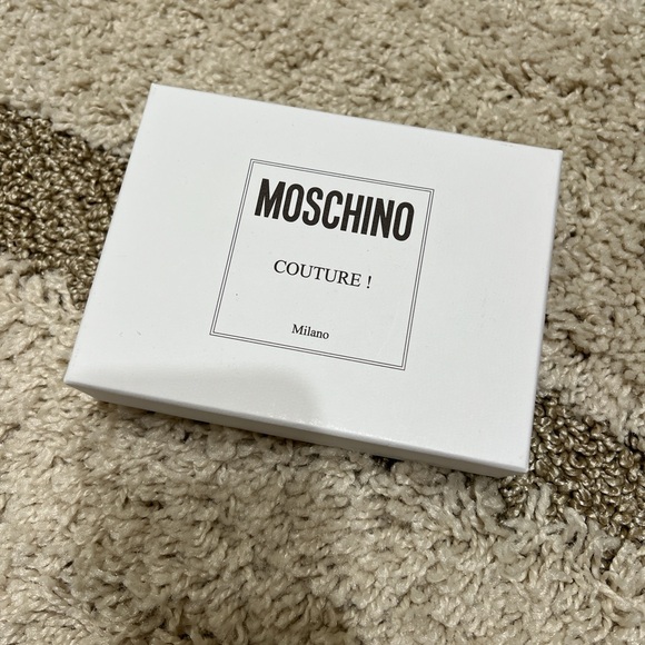 FINAL PRICE. Moschino BLUE Inflatable Clip On Statement Earrings - Picture 6 of 6